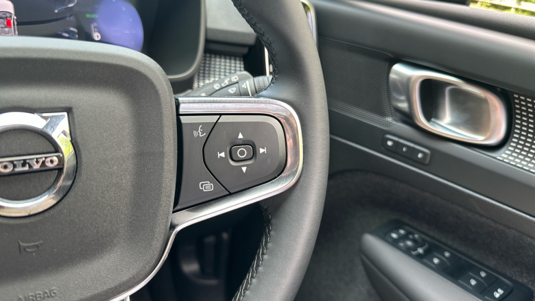 Volvo EX40 185kW Extended Range Plus 78kWh 5dr Auto Electric Estate